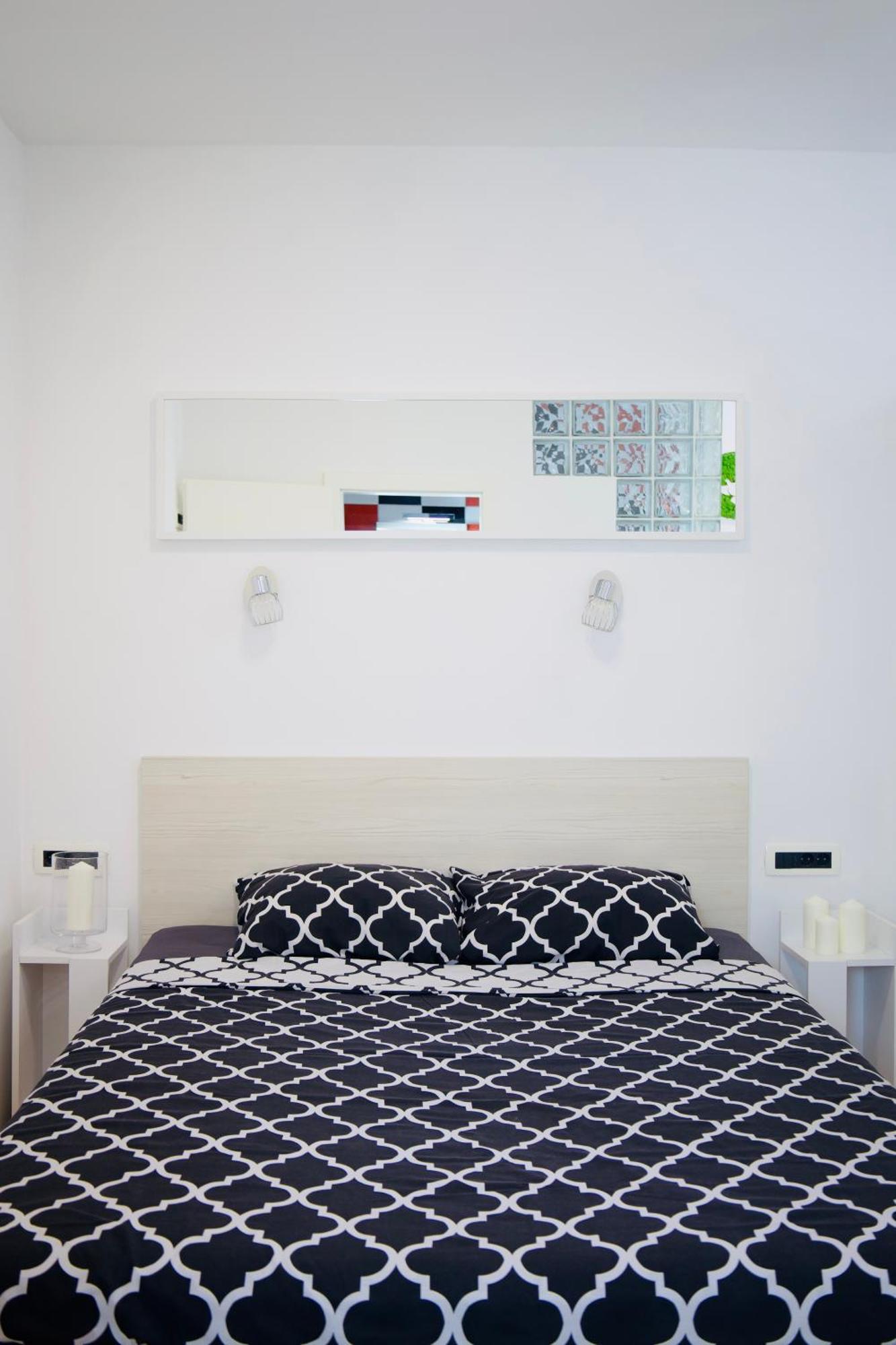 White Pigeon Apartment Split Exterior photo